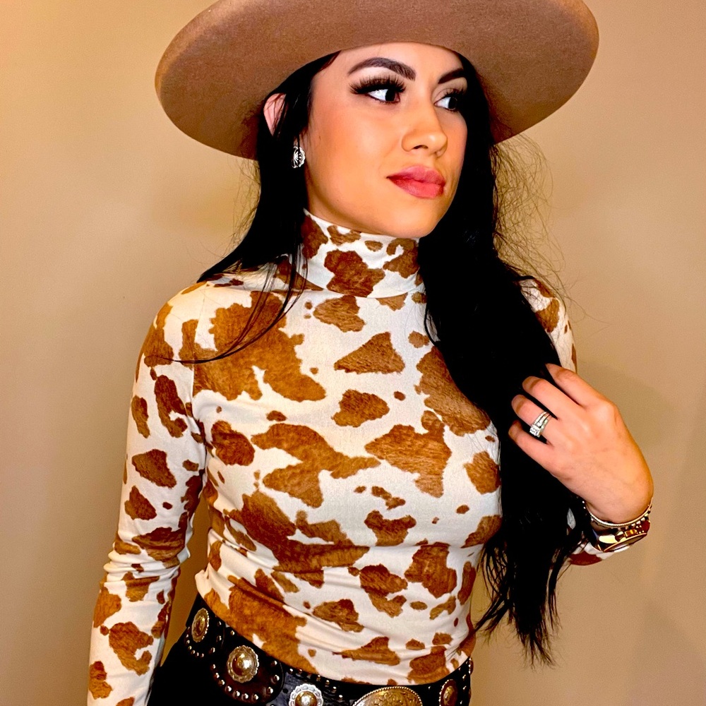 The Cowbelle Top
